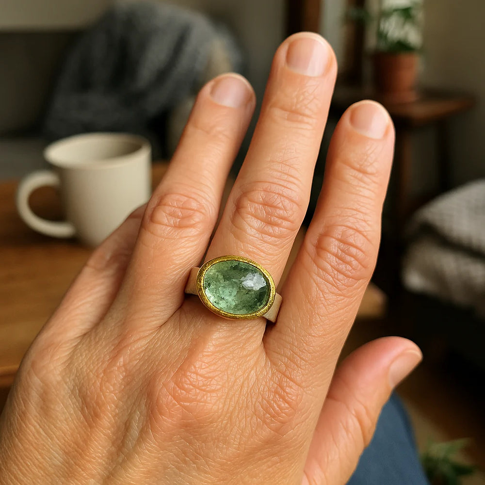 <p><strong>VERTRAUT VON ÜBER 10'000 SCHWEIZER FRAUEN ❤️</strong></p>